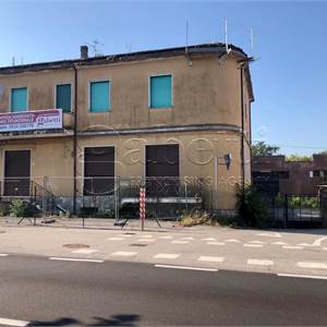 Capannone In Vendita a Ferrara