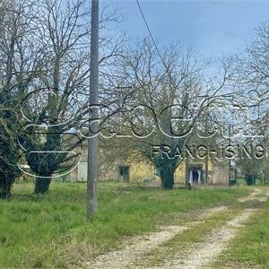 Porzione di Casa In Vendita a Ferrara