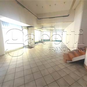 Negozio In Vendita a Ferrara