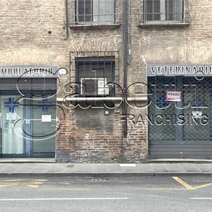 Negozio In Vendita a Ferrara