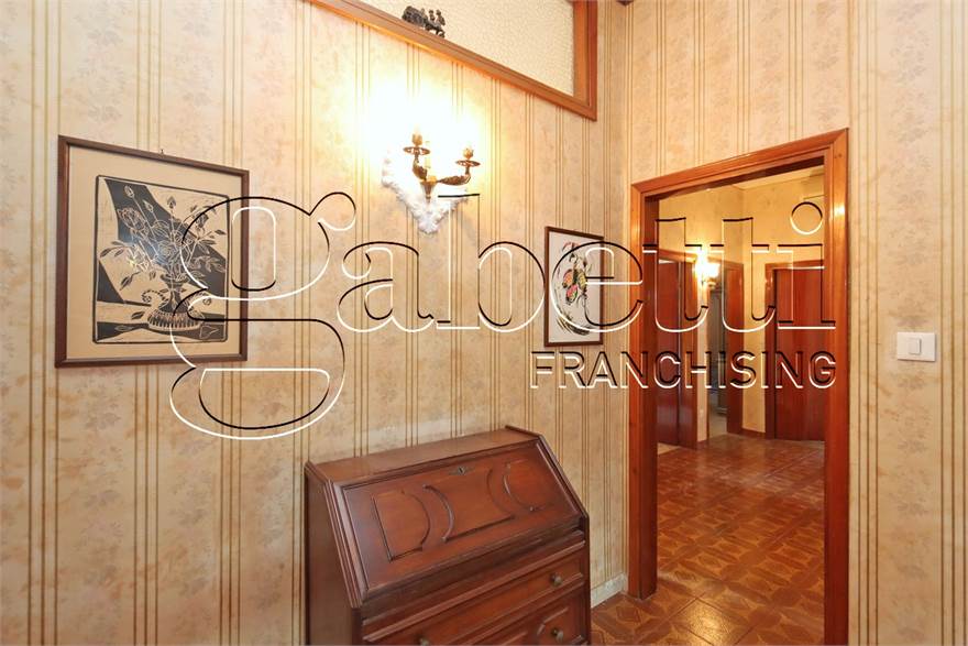 Ballatoio primo piano