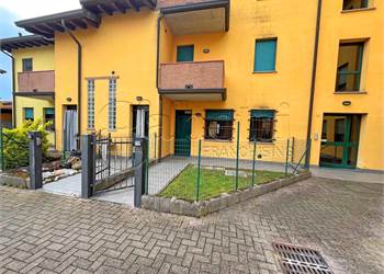 Scortichino Bondeno, appartamento P.T con giardino