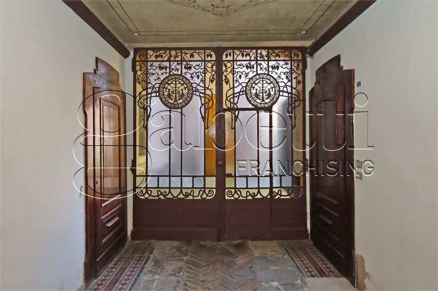 Portone condominiale