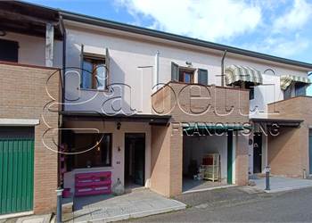 Villetta a schiera adiacenze Porotto