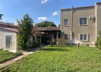 Via Ravenna - casa indipendente